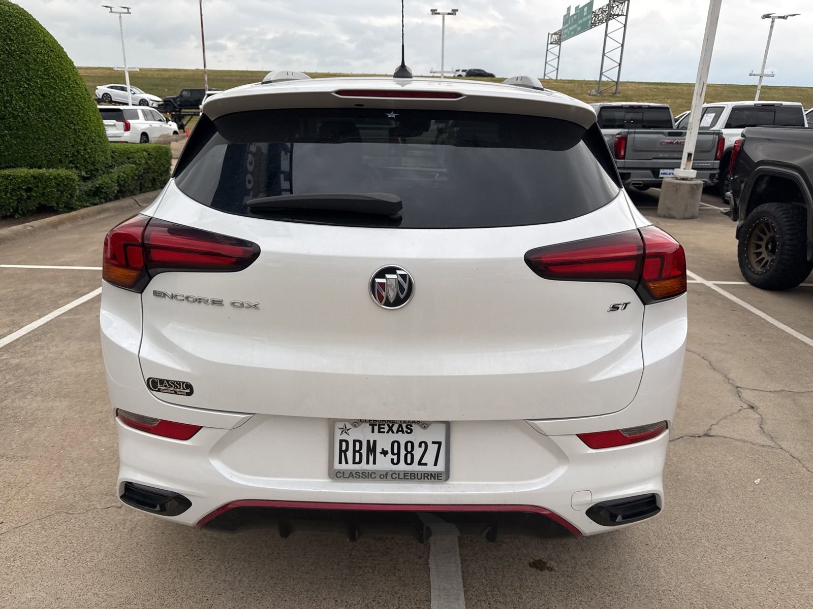 Used 2021 Buick Encore GX Preferred w/ Sport Touring Package image 6