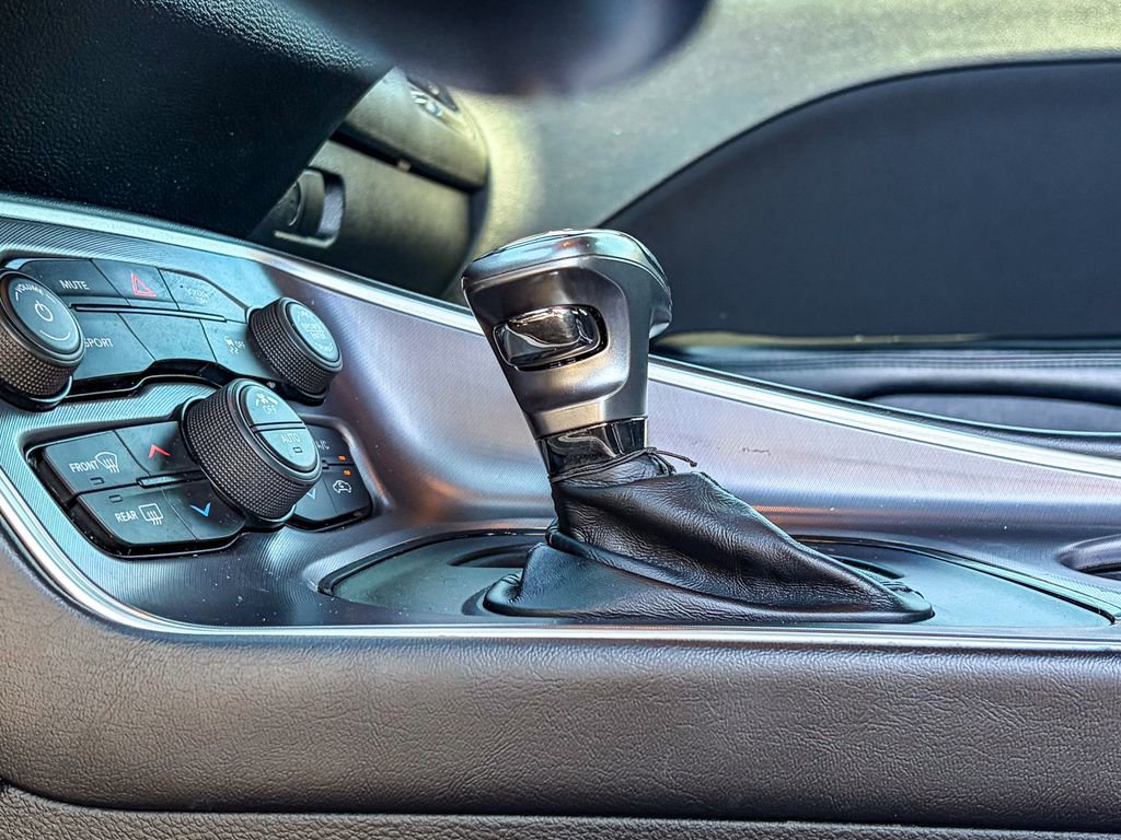 Used 2021 Dodge Challenger SXT image 35