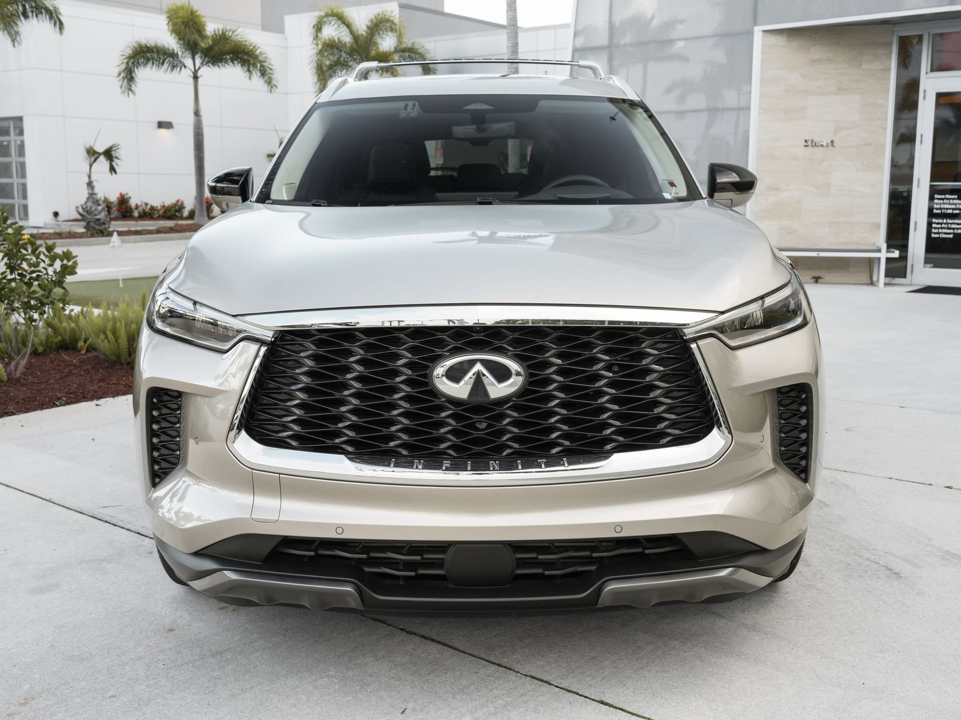 Used 2025 INFINITI QX60 Sensory w/ Vision Package AWD/4WD image 5
