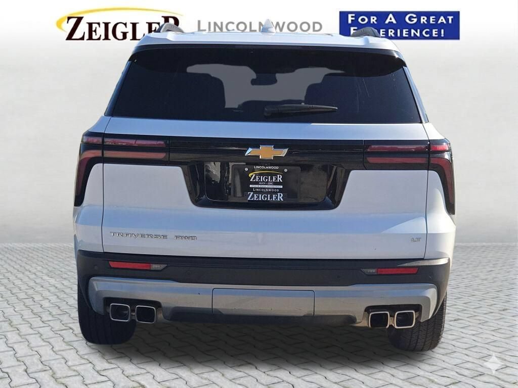 Used 2024 Chevrolet Traverse LT AWD/4WD image 15