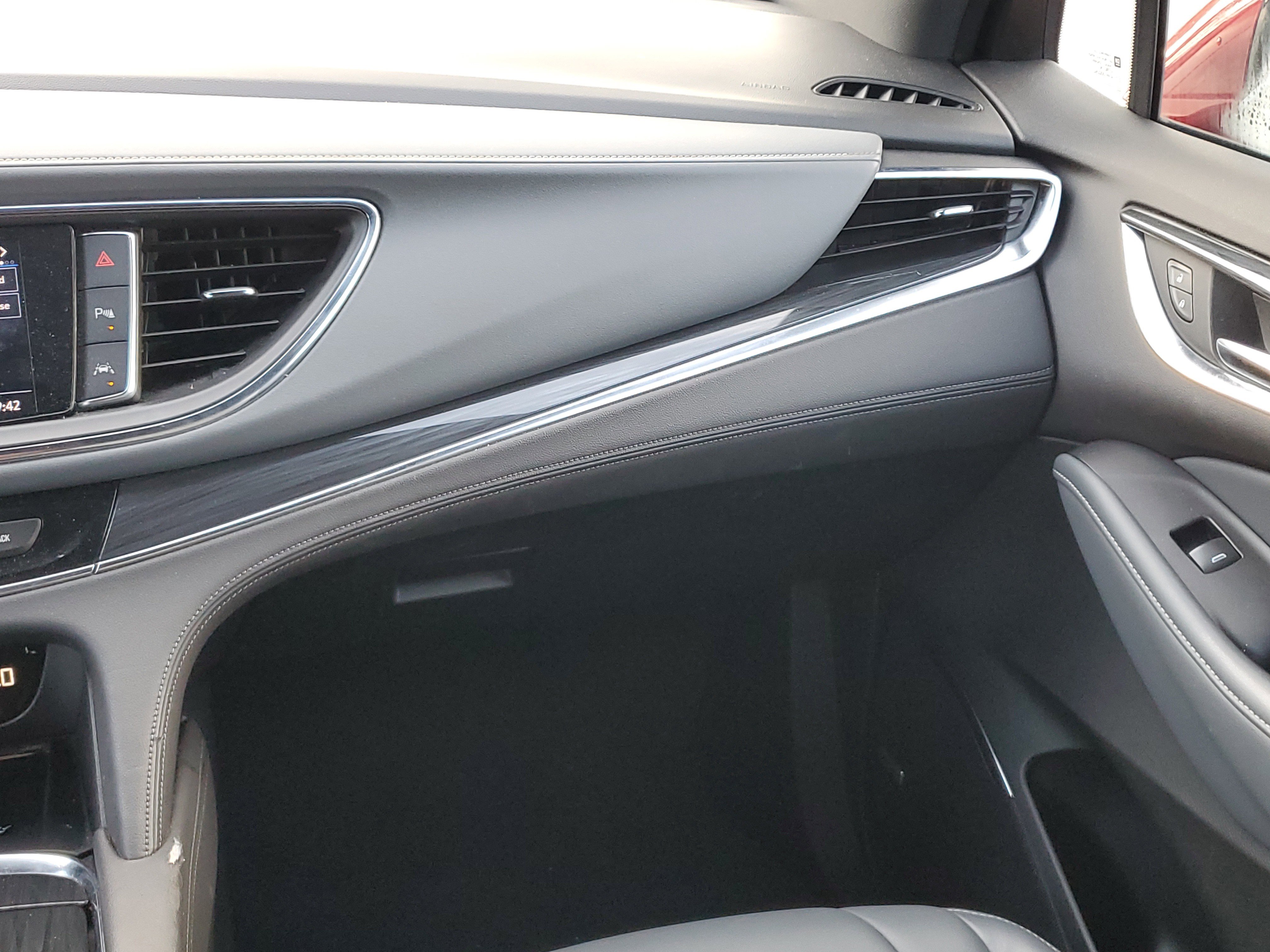 Used 2024 Buick Enclave Premium image 22