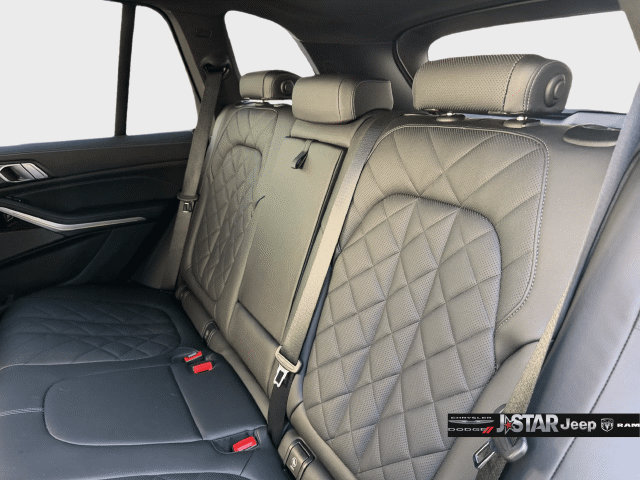 Used 2024 BMW X5 sDrive40i w/ Premium Package RWD image 25