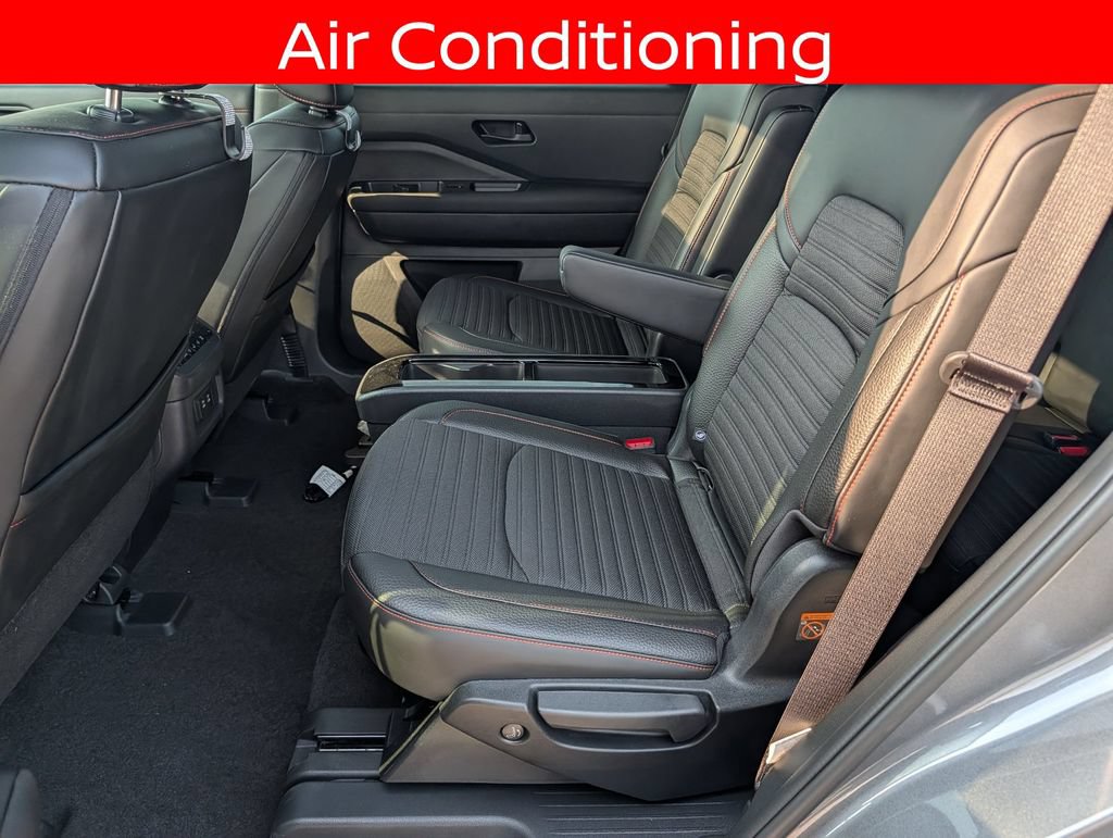 Used 2026 Nissan Pathfinder Rock Creek w/ Rock Creek Premium Package AWD/4WD image 16