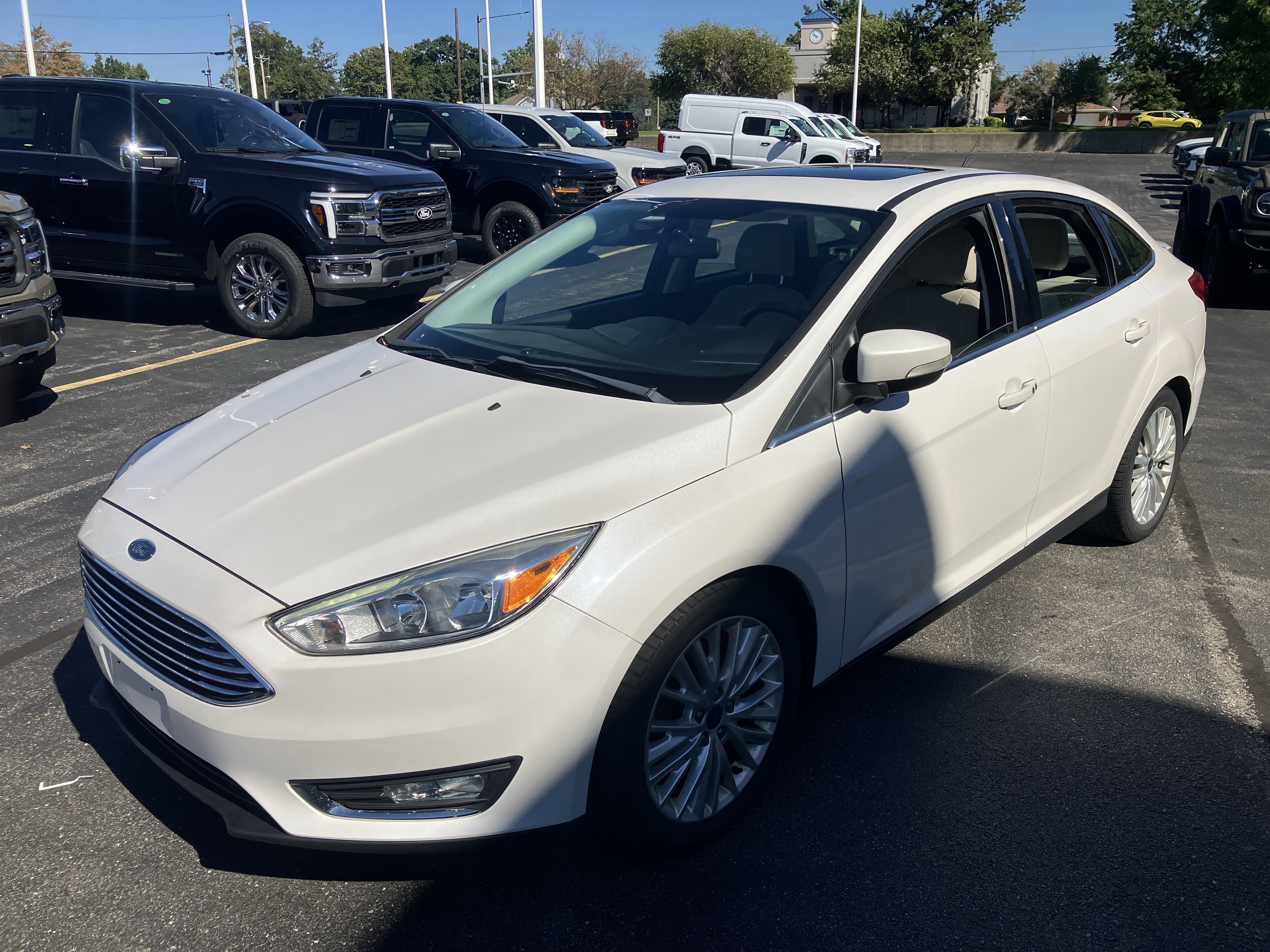 Used 2018 Ford Focus Titanium FWD image 3