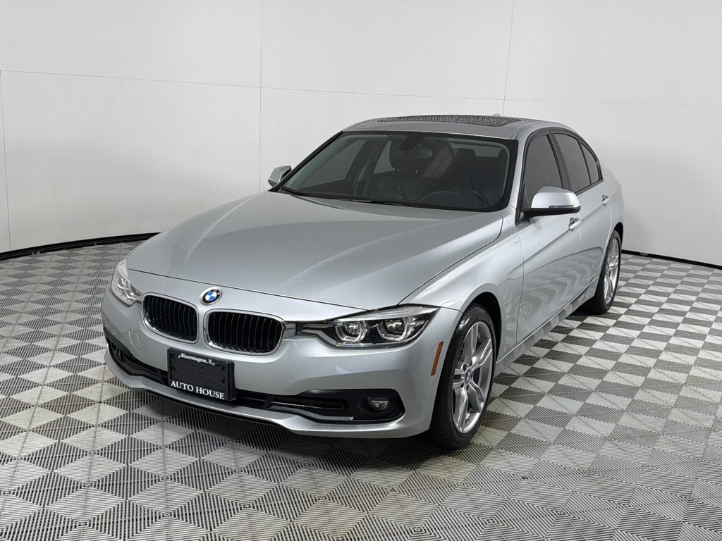 Used 2018 BMW 320i xDrive Sedan AWD/4WD image 10