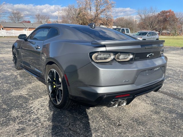 Used 2021 Chevrolet Camaro SS image 2