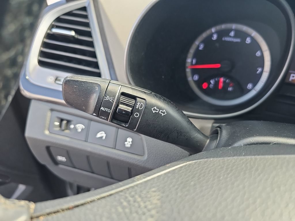 Used 2014 Hyundai Santa Fe GLS FWD image 33