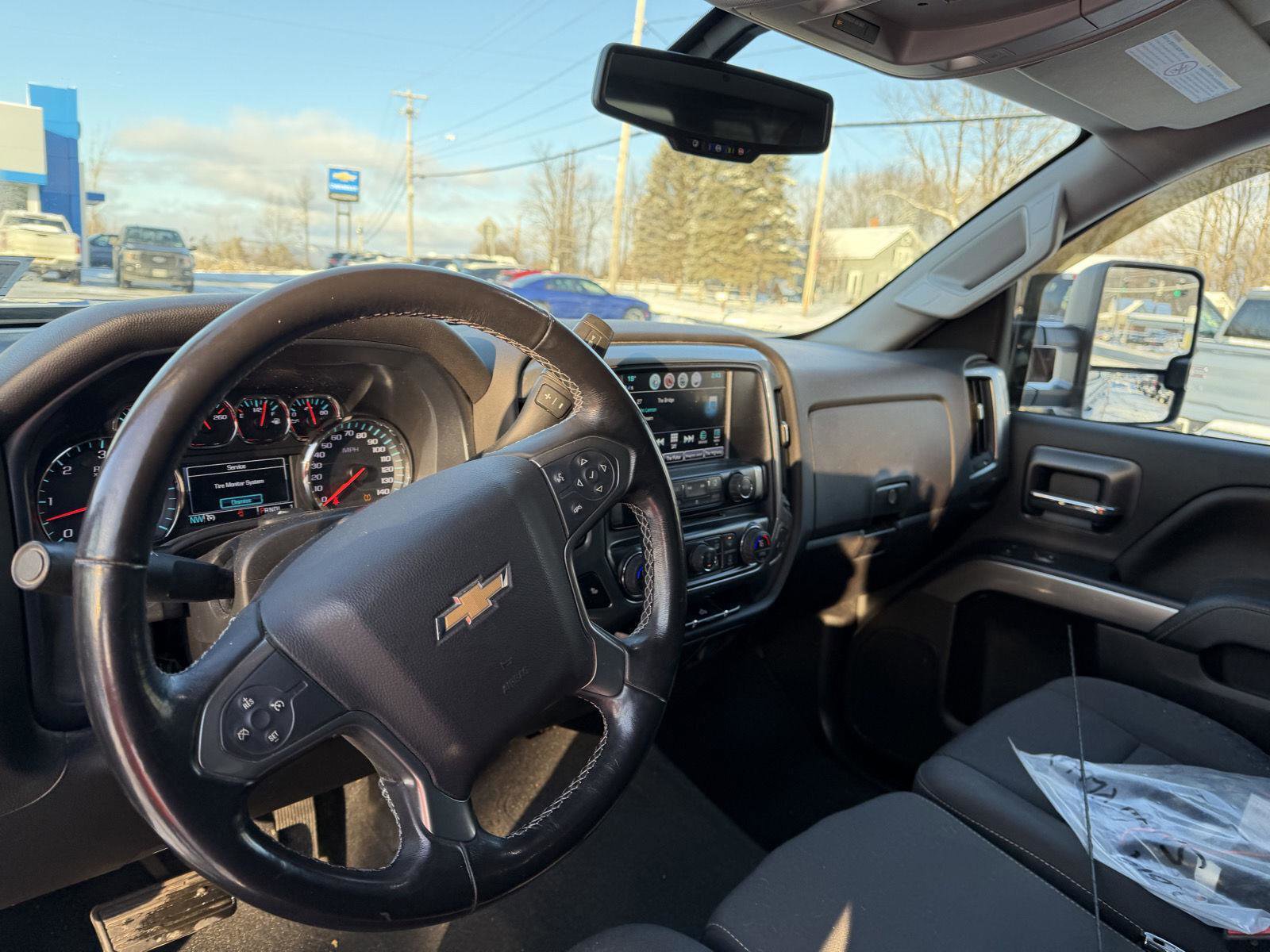 Used 2019 Chevrolet Silverado 2500 LT w/ LT Convenience Package image 9