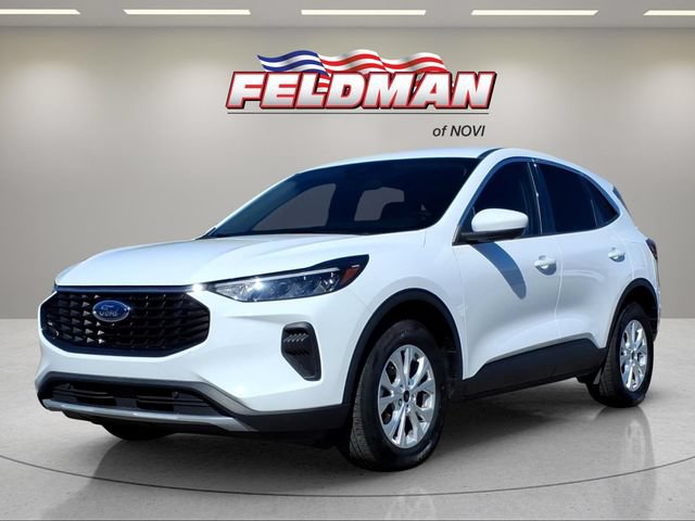 Used 2023 Ford Escape Active w/ Tech Pack #2 AWD/4WD image 1