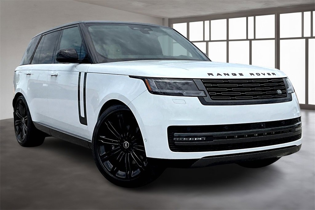 New 2025 Land Rover Range Rover SE image 2