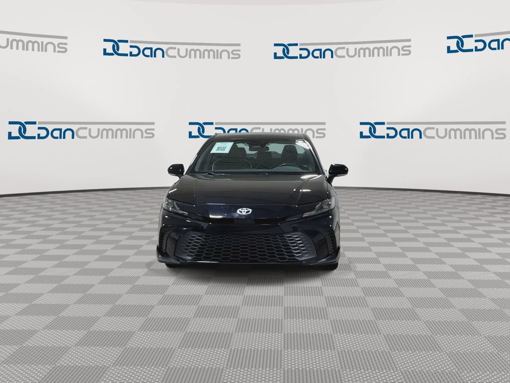 Used 2025 Toyota Camry Hybrid FWD image 3
