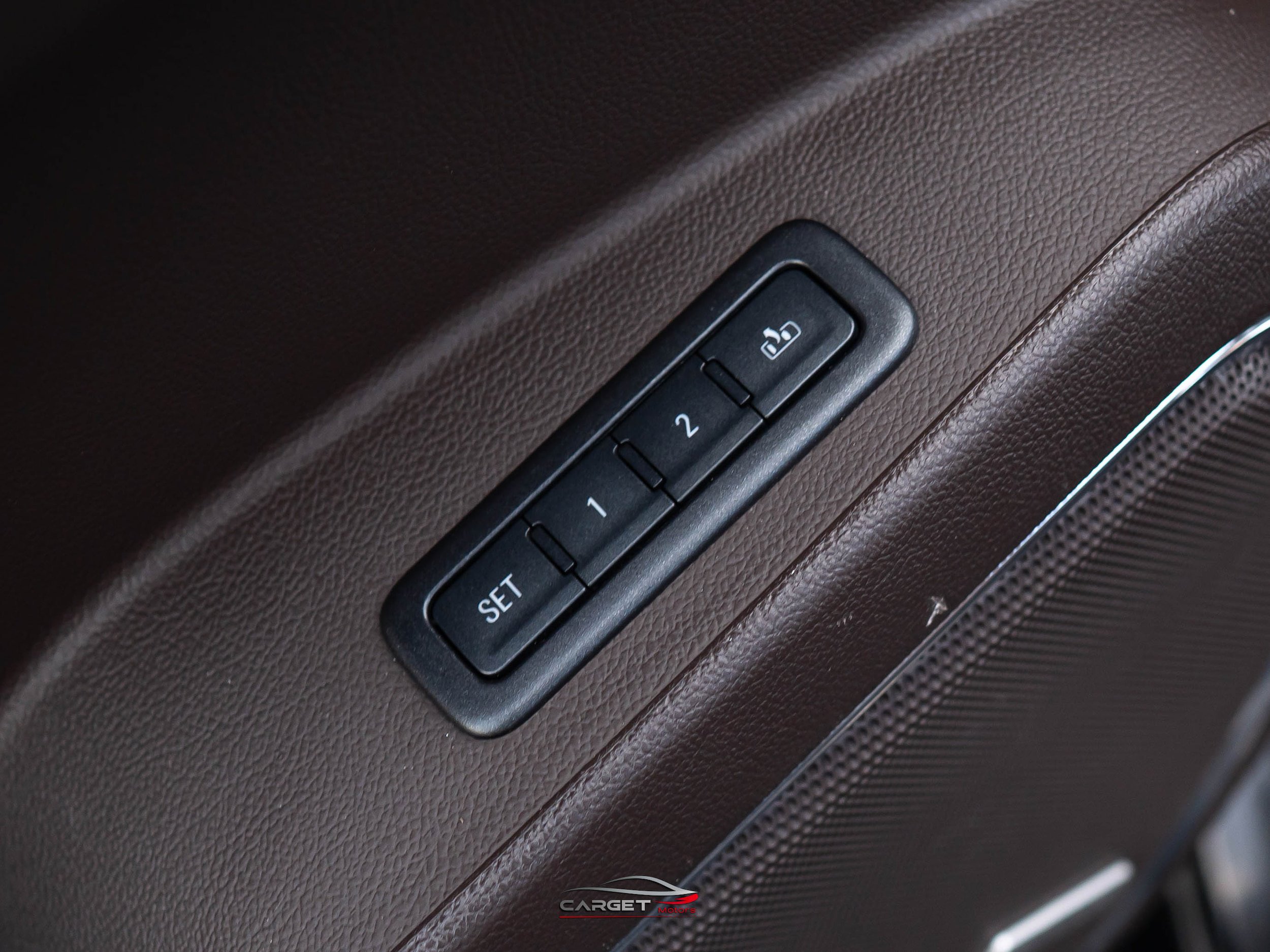 Used 2015 Chevrolet Tahoe LTZ image 40