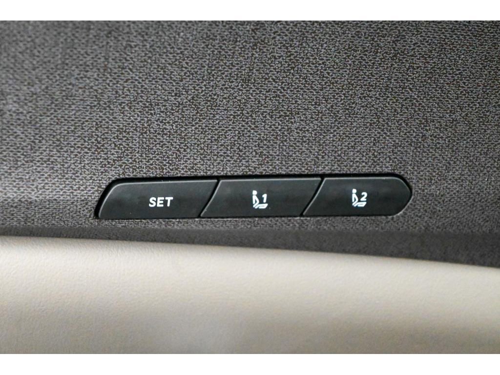 New 2026 Kia Carnival EX image 16