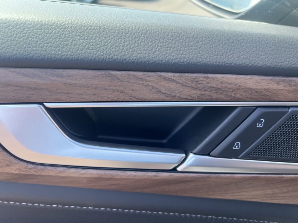 New 2026 Volkswagen Atlas SE image 19