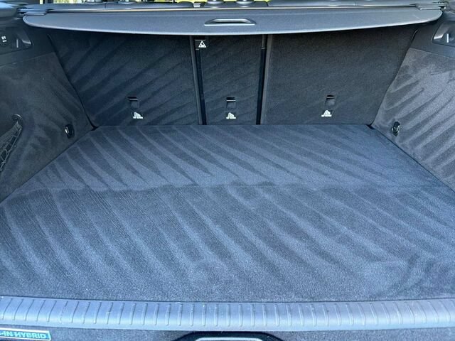 Used 2019 Mercedes-Benz GLC 350e 4MATIC image 19