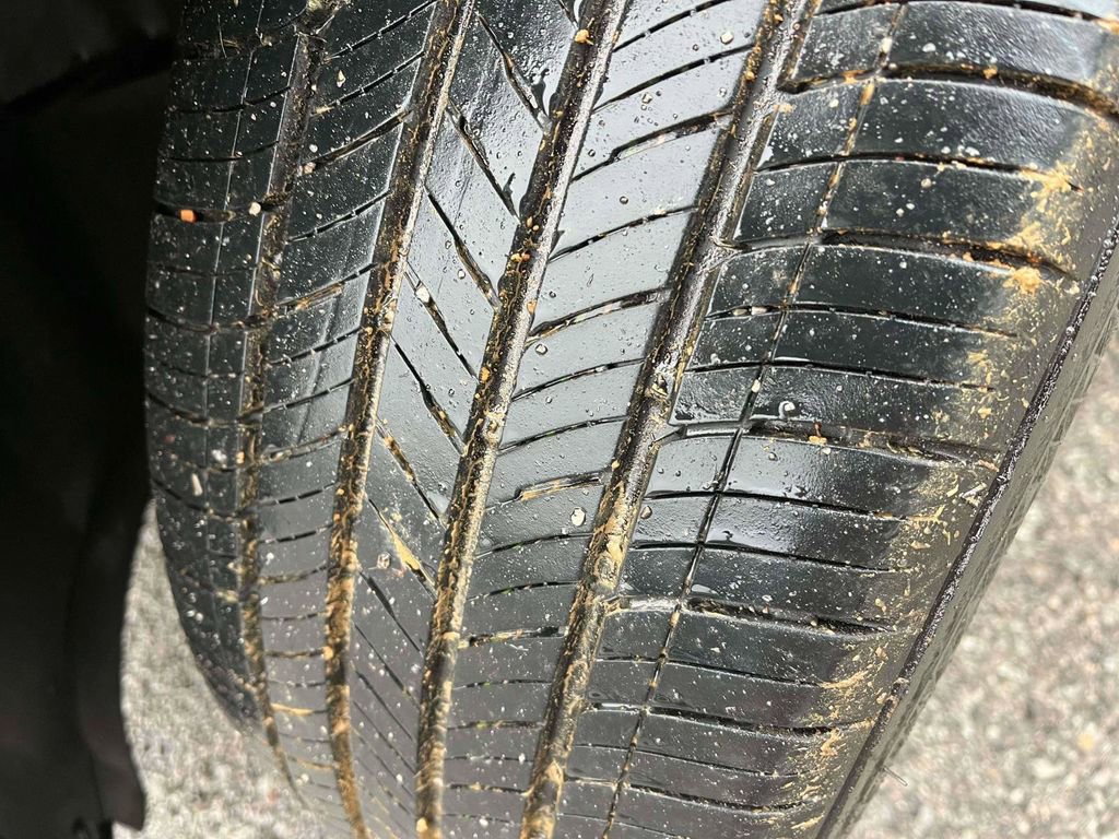 Used 2024 Kia Sportage EX image 36