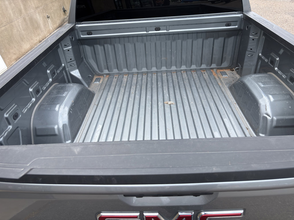 Used 2024 GMC Sierra 1500 Elevation w/ X31 Off-Road Package AWD/4WD image 12