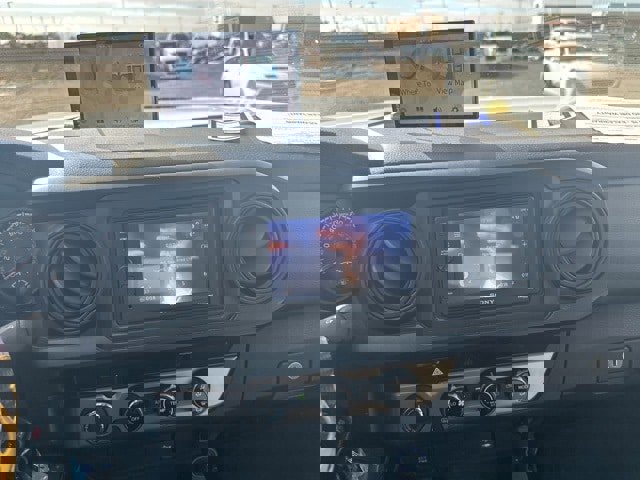 Used 2017 Toyota Tacoma SR w/ Tow Package image 14