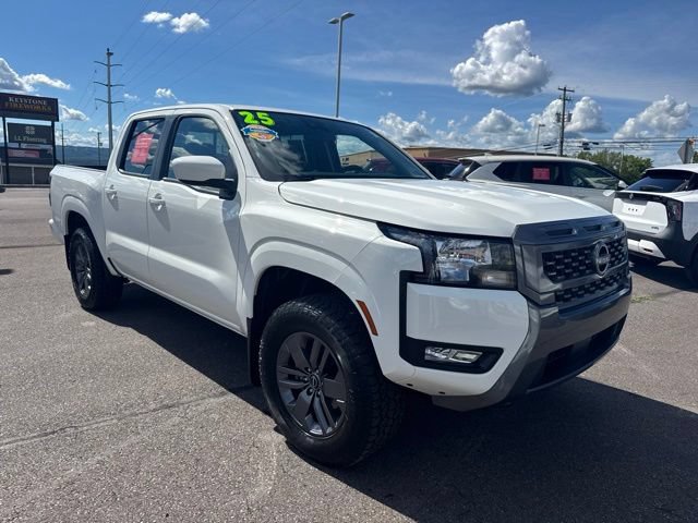 Certified 2025 Nissan Frontier SV w/ SV Convenience Package AWD/4WD image 3