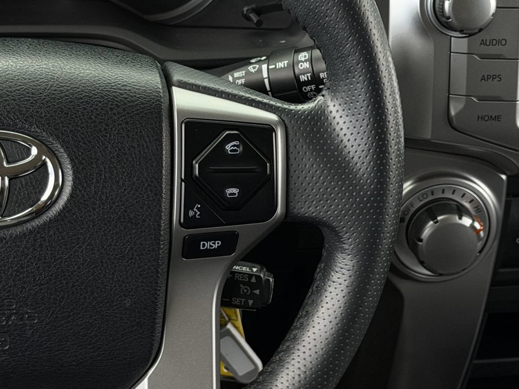 Used 2017 Toyota 4Runner SR5 Premium RWD image 18