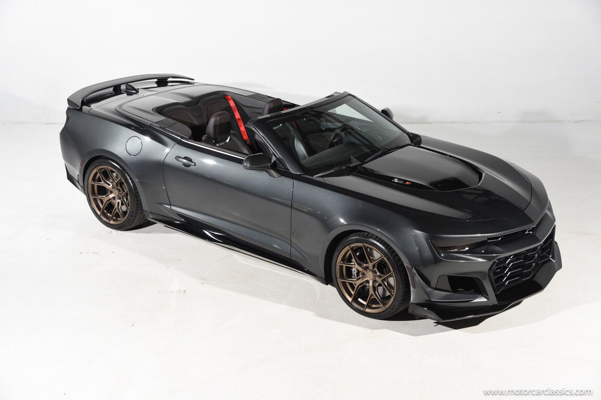 Used 2017 Chevrolet Camaro ZL1 RWD image 10