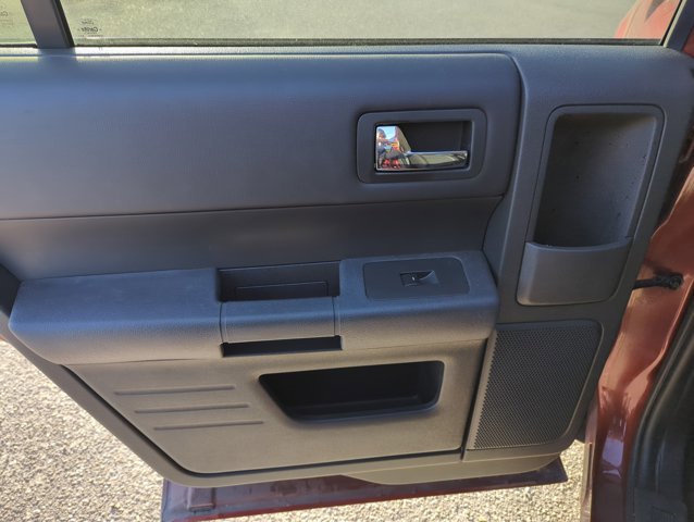 Used 2014 Ford Flex SE image 23