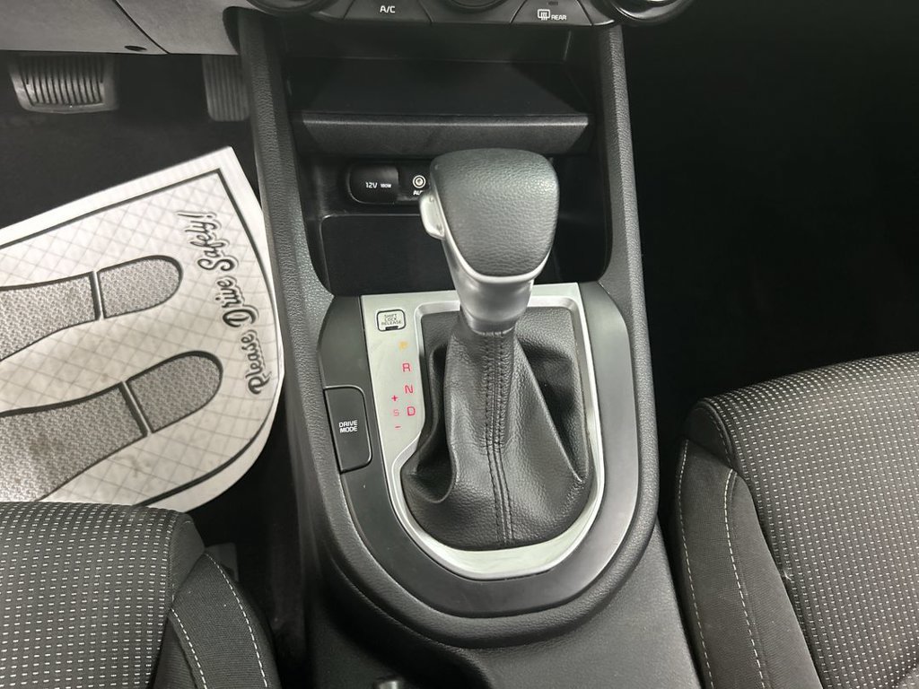 Used 2020 Kia Forte LXS FWD image 17