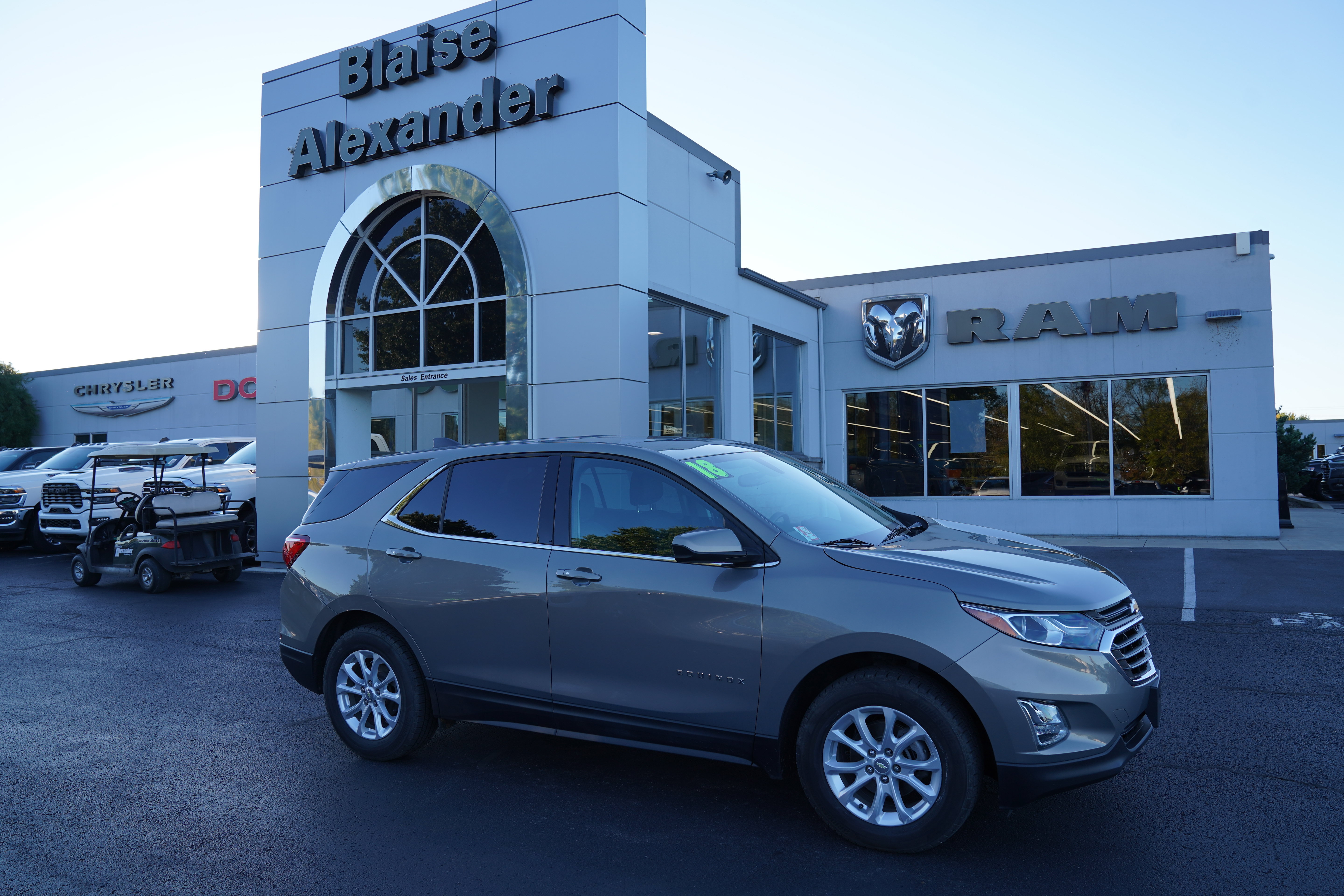 Used 2018 Chevrolet Equinox LT AWD/4WD image 1