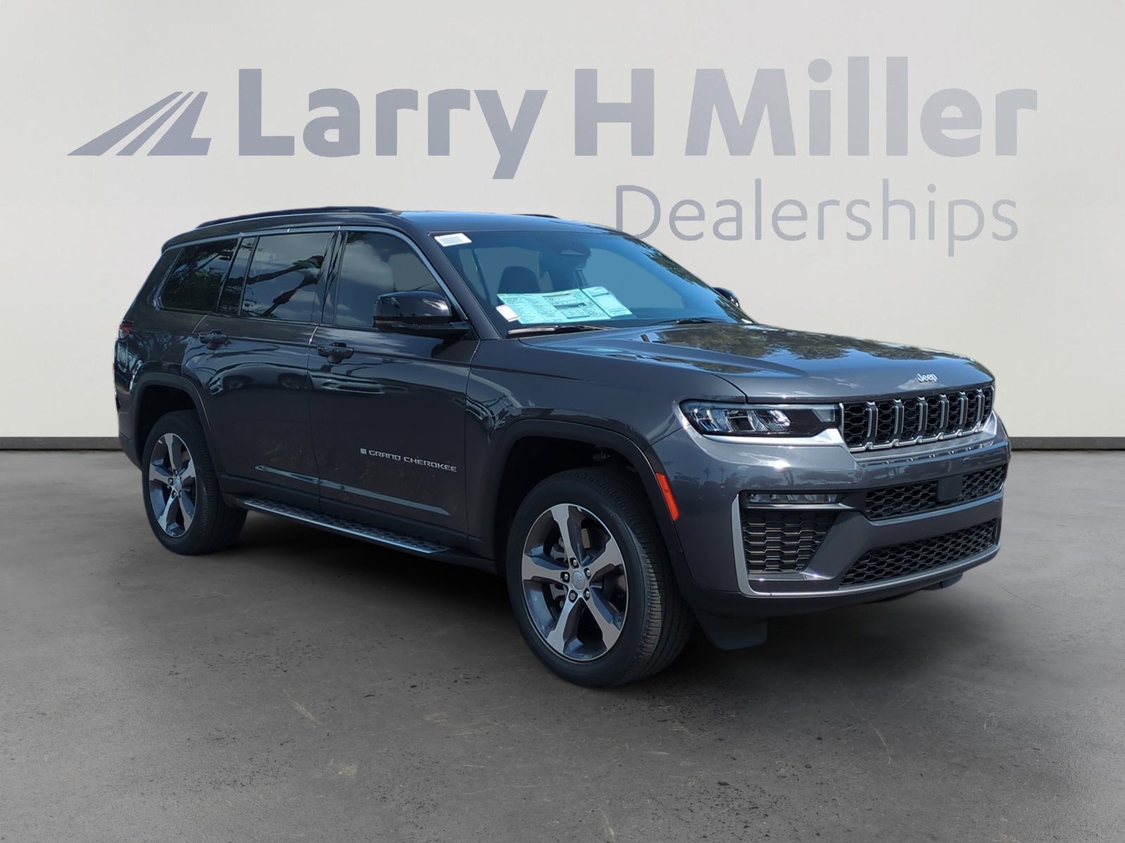 New 2026 Jeep Grand Cherokee L Limited AWD/4WD image 7
