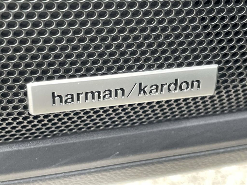 Certified 2025 Subaru Outback Touring XT image 17