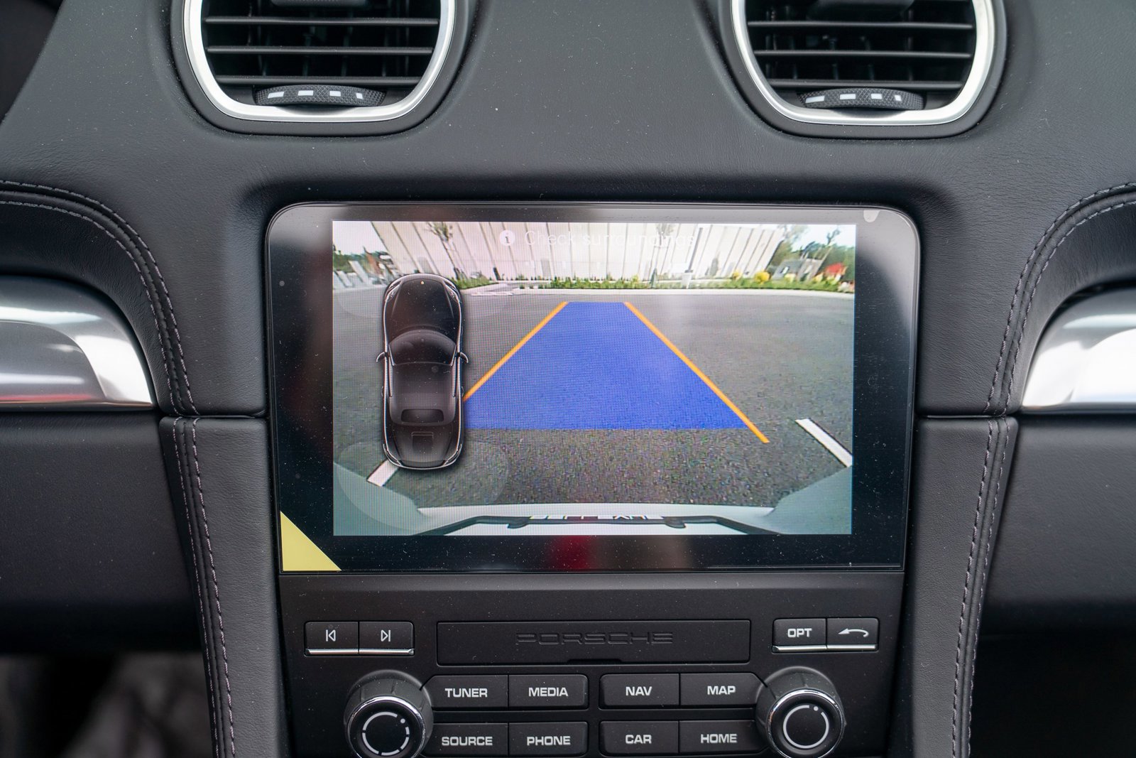 New 2025 Porsche 718 Boxster image 18