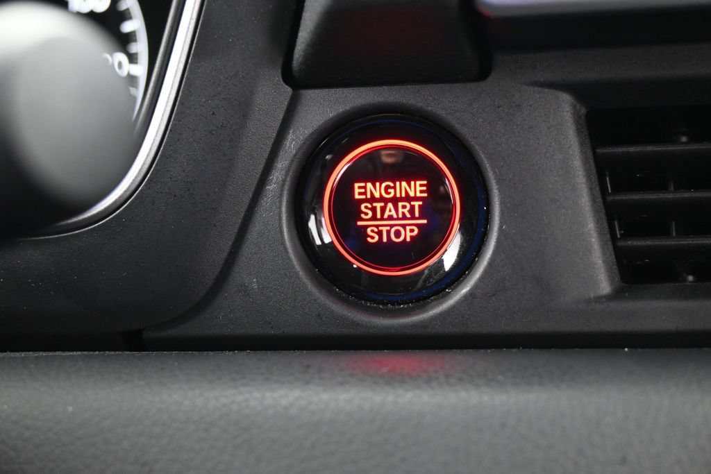 Used 2025 Honda Pilot Touring image 37