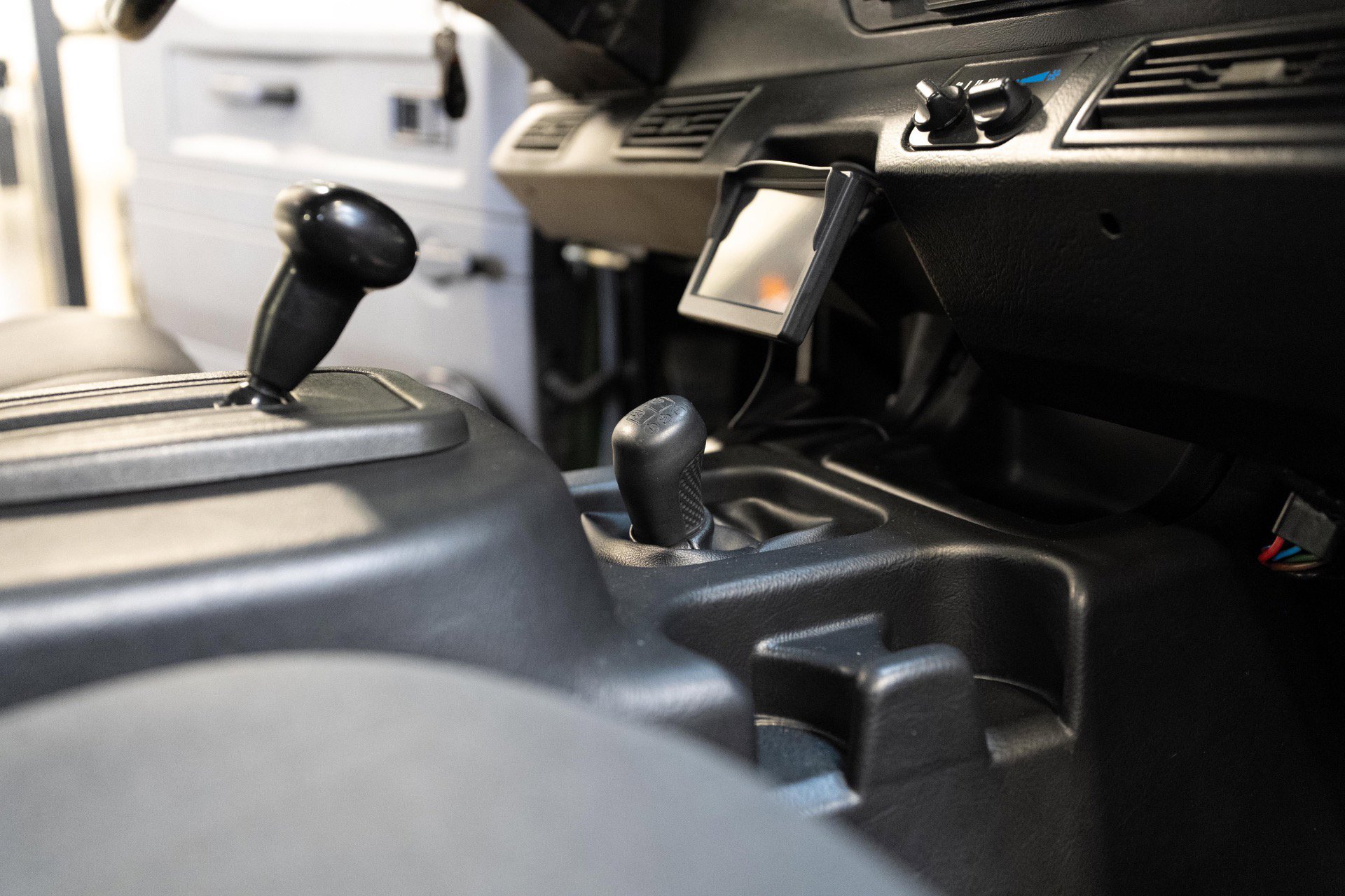 Used 1997 Land Rover Defender 90 image 80