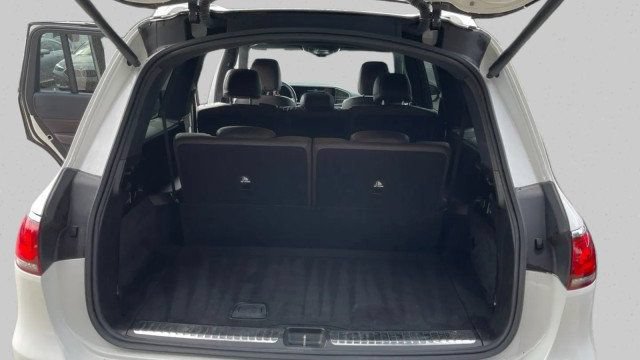 Used 2022 Mercedes-Benz GLS 450 4MATIC image 17