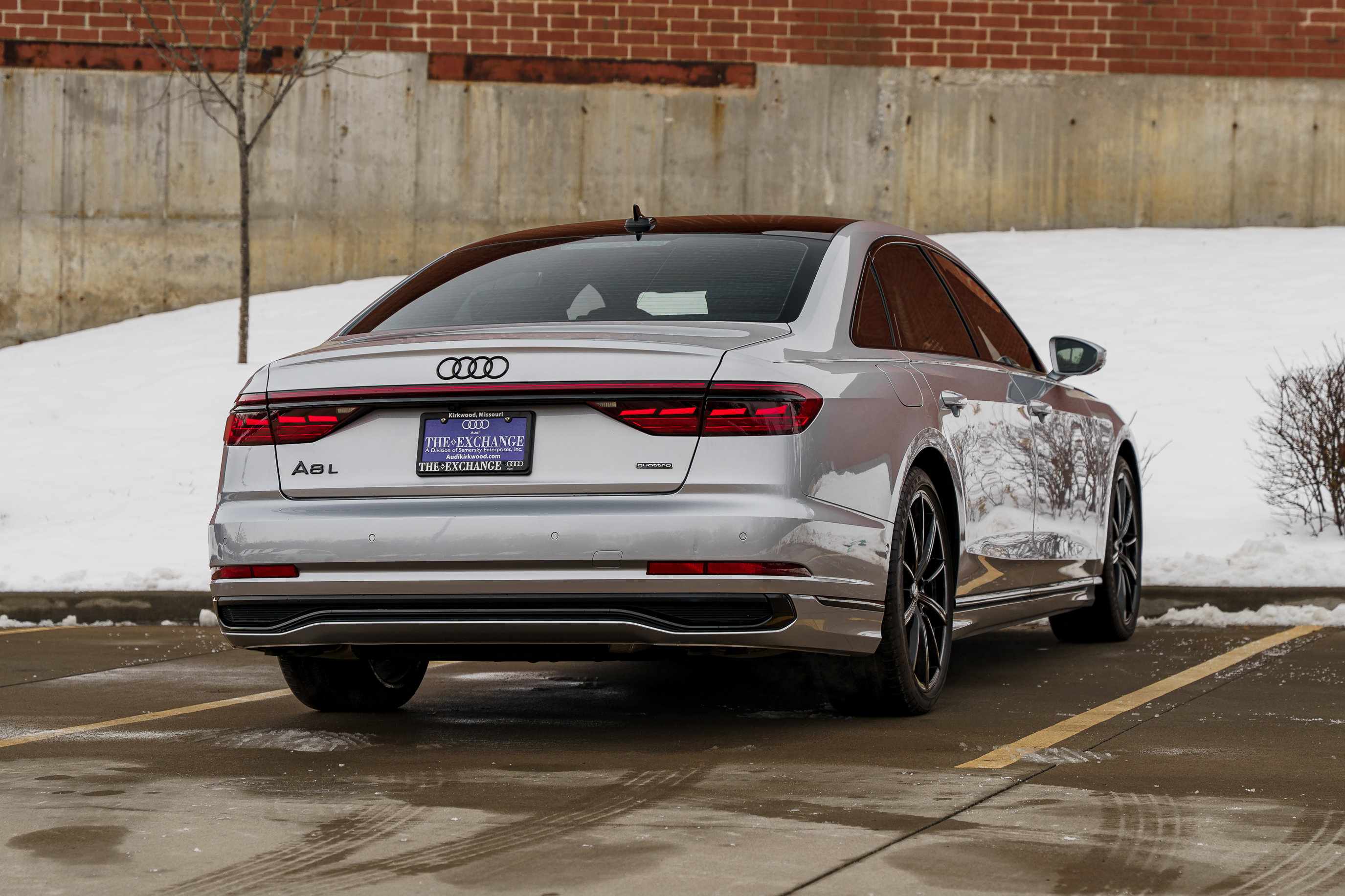 Used 2022 Audi A8 L 3.0T image 4