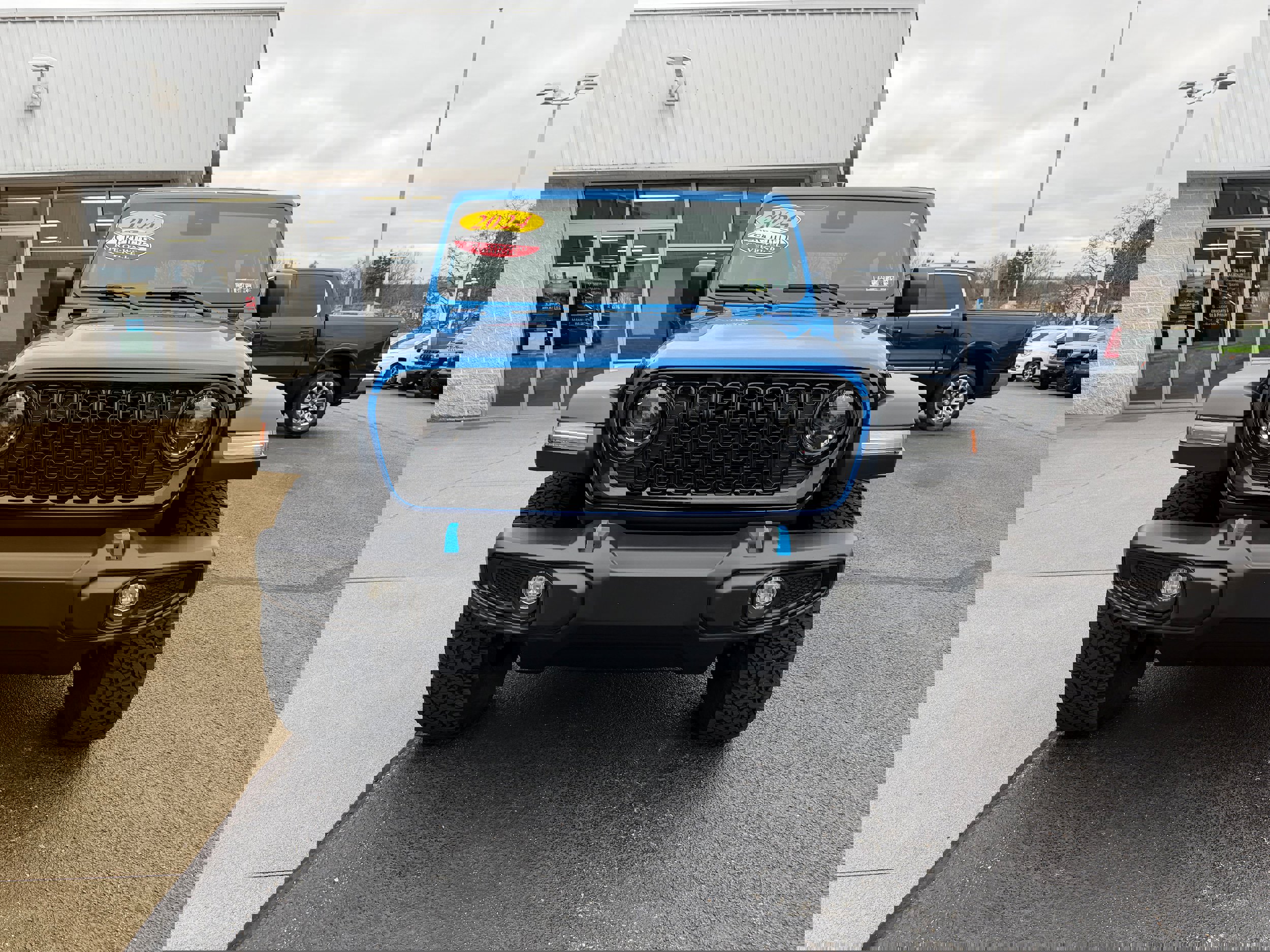 Used 2024 Jeep Wrangler Willys image 3