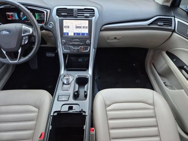 Used 2020 Ford Fusion SEL FWD image 17