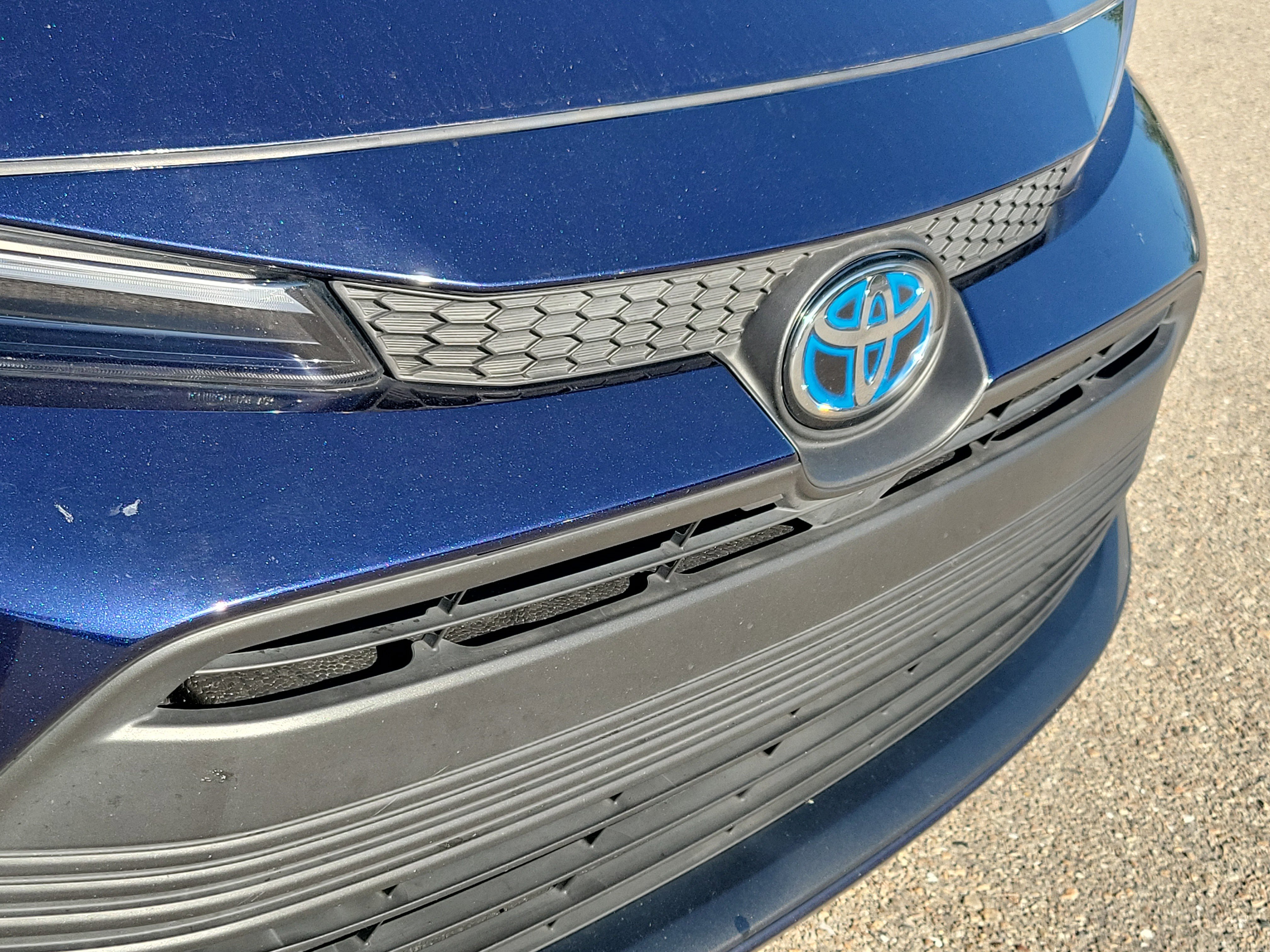 Used 2023 Toyota Corolla LE FWD image 7