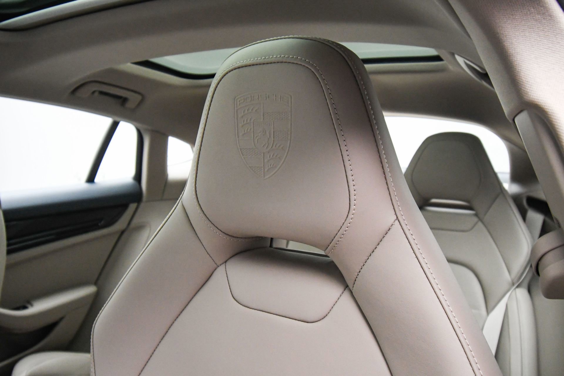 Used 2025 Porsche Panamera 4 image 53