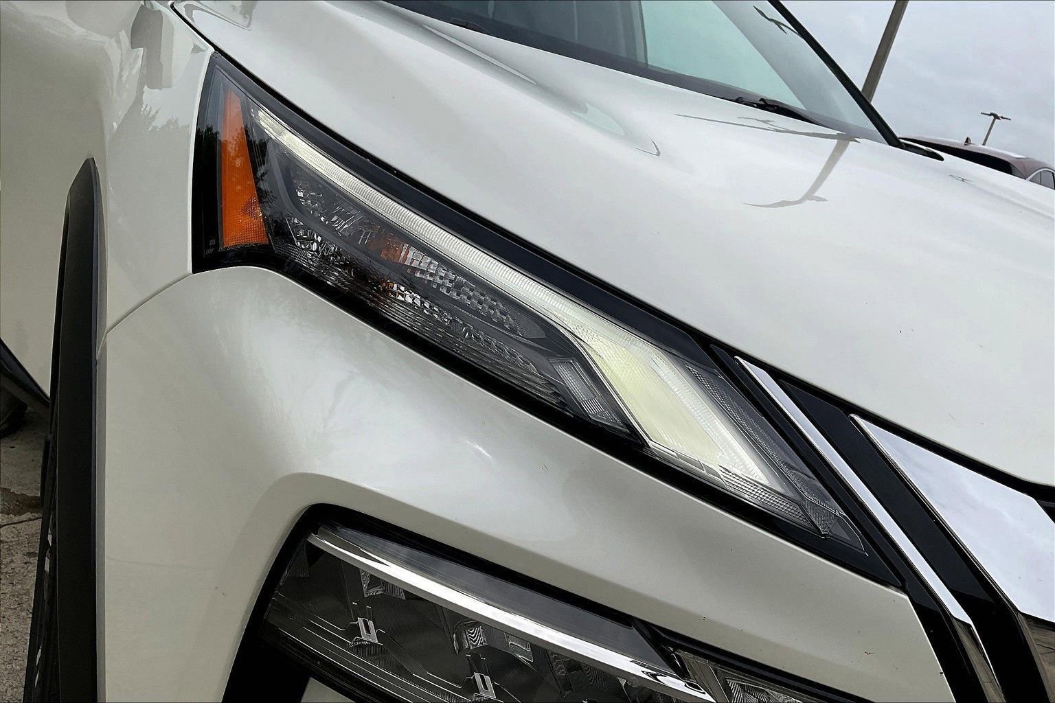 Certified 2023 Nissan Rogue SV image 37