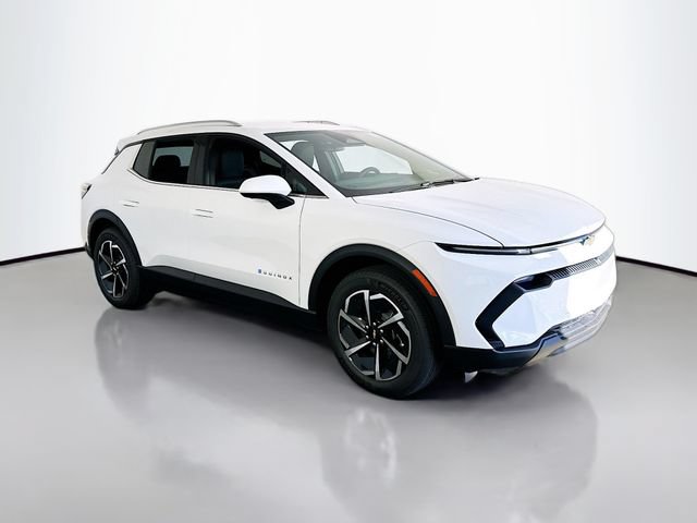 New 2026 Chevrolet Equinox EV LT AWD/4WD image 2