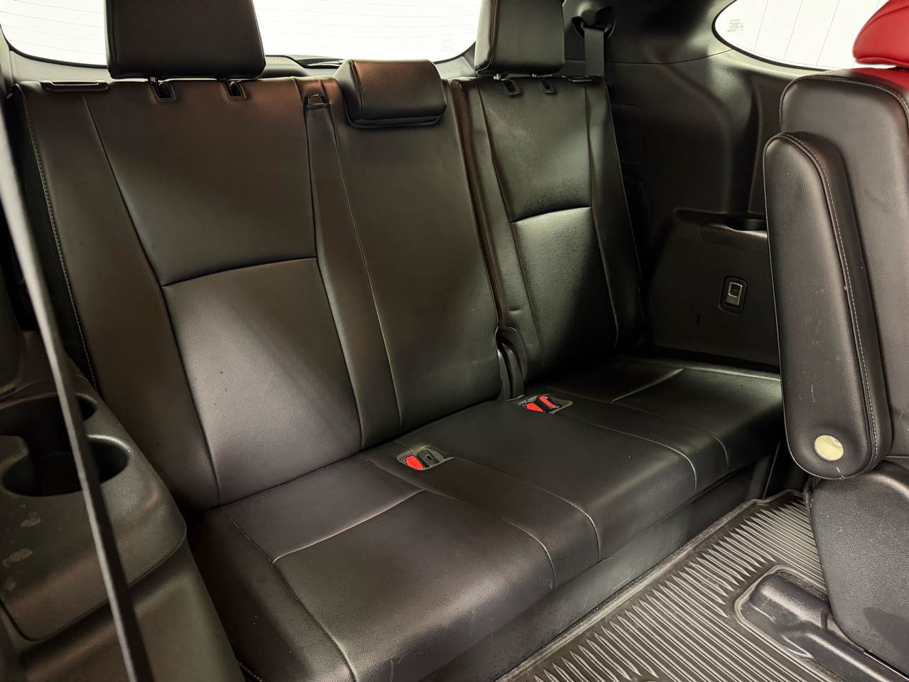 Used 2023 Toyota Highlander XSE FWD image 18