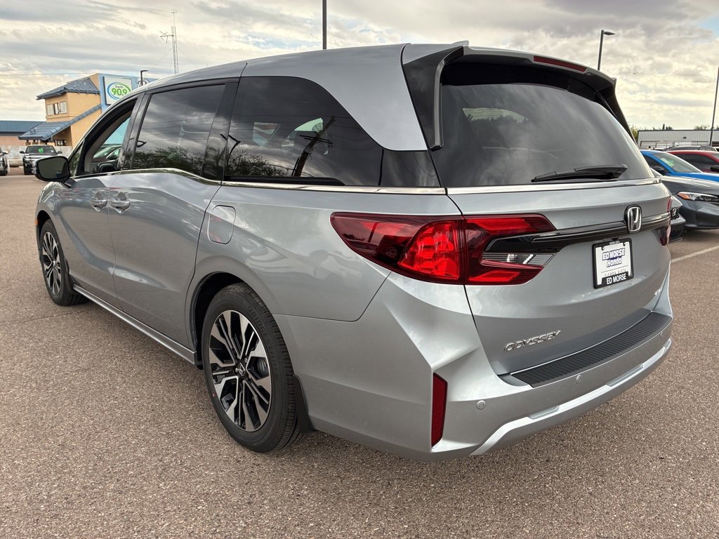 New 2026 Honda Odyssey Elite image 3