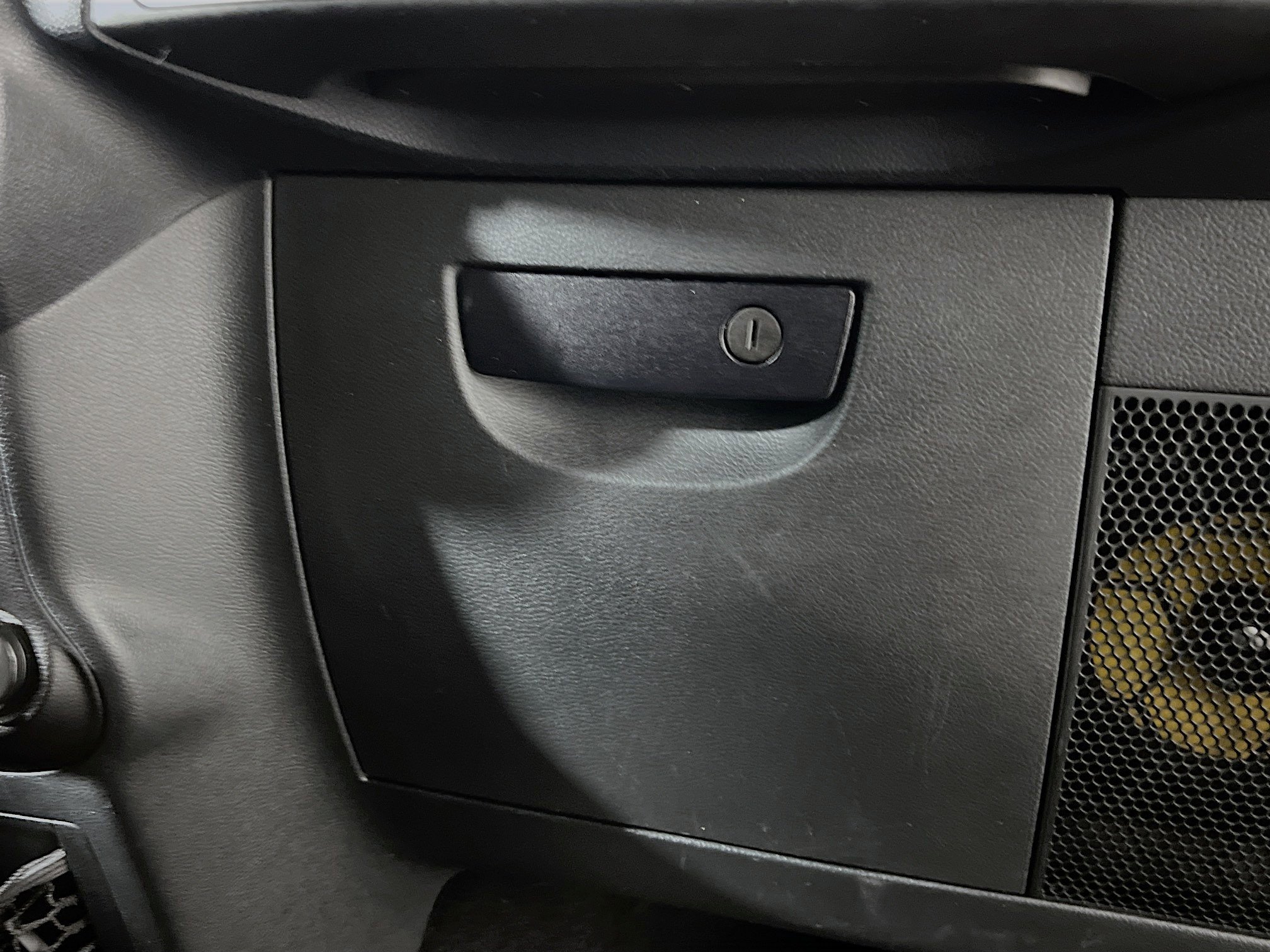 Used 2012 Jeep Wrangler Unlimited Freedom Edition image 34