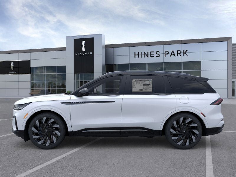 New 2026 Lincoln Nautilus Reserve image 3