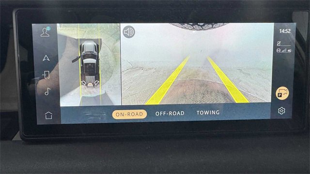 Used 2020 Land Rover Defender 110 SE image 29