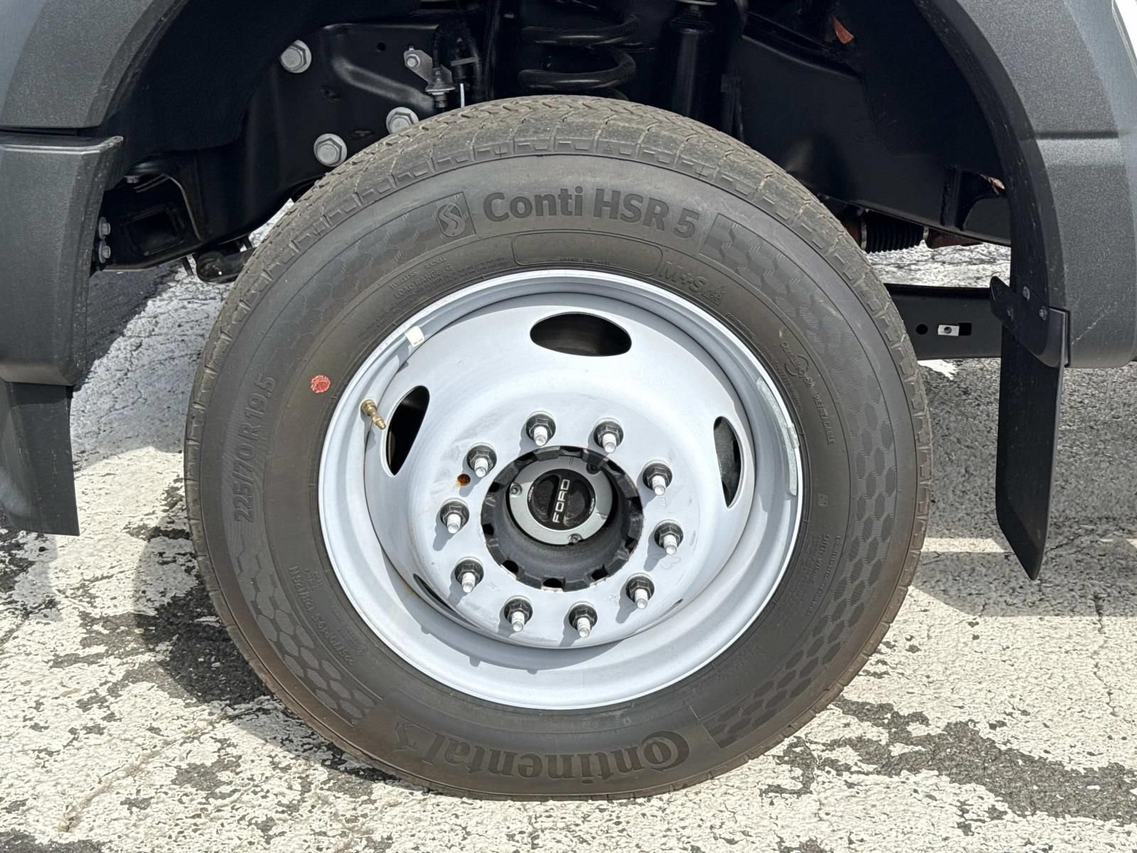 New 2026 Ford F550 4x4 Supercab Super Duty image 9