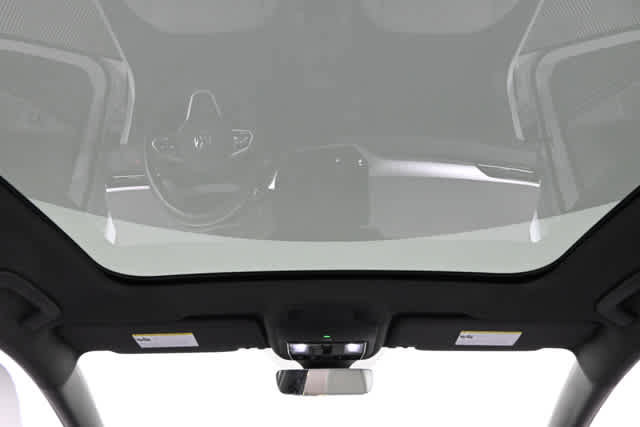 Used 2022 Volkswagen ID.4 Pro S image 4