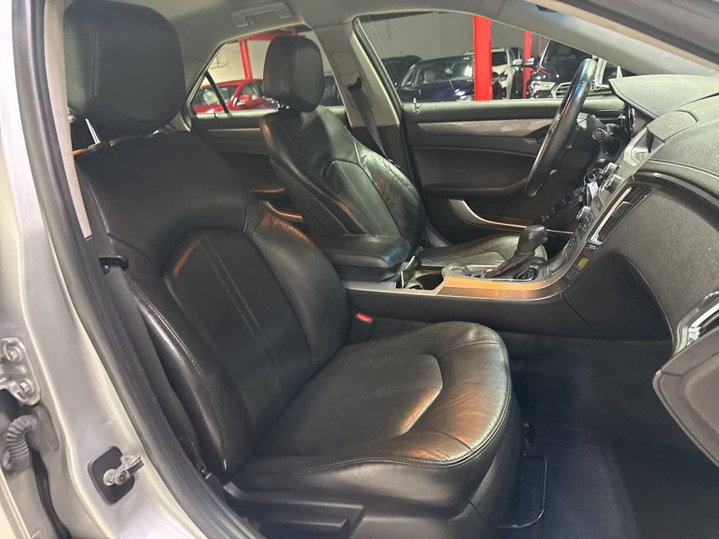 Used 2009 Cadillac CTS 3.6 RWD image 39