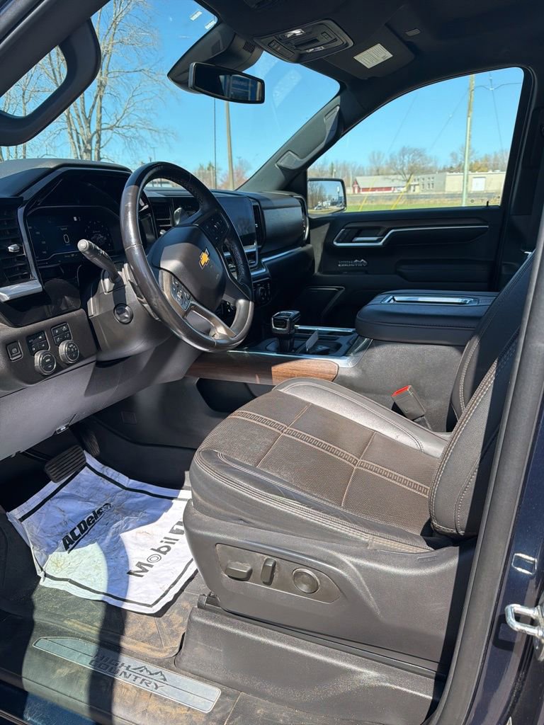 Used 2022 Chevrolet Silverado 1500 High Country image 14